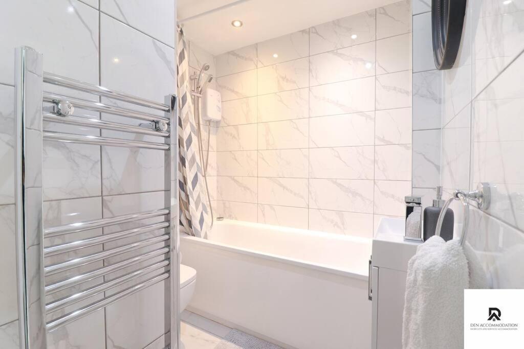Den Accommodation & Short Lets Greenwich London - 3 Bed House Dış mekan fotoğraf