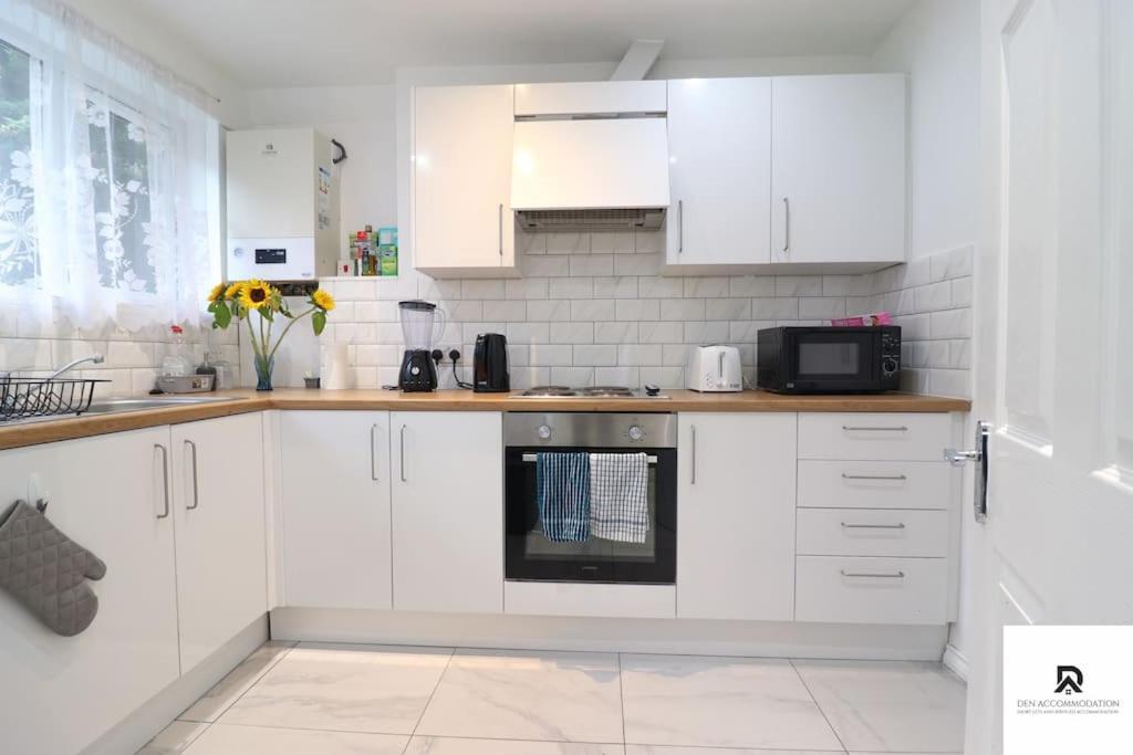 Den Accommodation & Short Lets Greenwich London - 3 Bed House Dış mekan fotoğraf